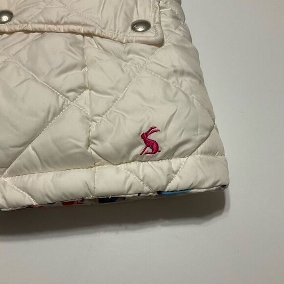 Joulet Reversible Floral/Cream Puffer Vest - Picture 10 of 10